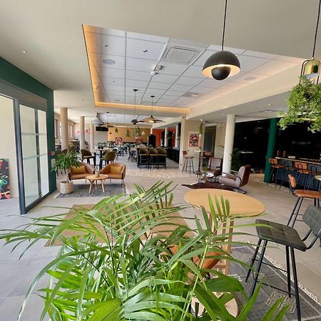 Ibis Budget Porte De Camargue Saint-Martin-de-Crau Bagian luar foto
