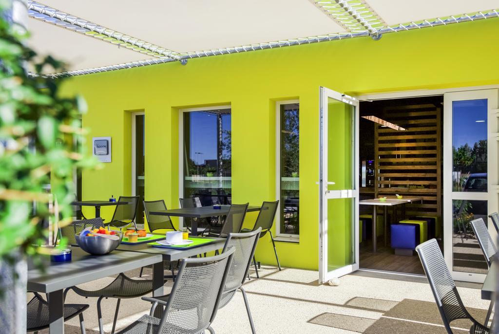 Ibis Budget Porte De Camargue Saint-Martin-de-Crau Bagian luar foto